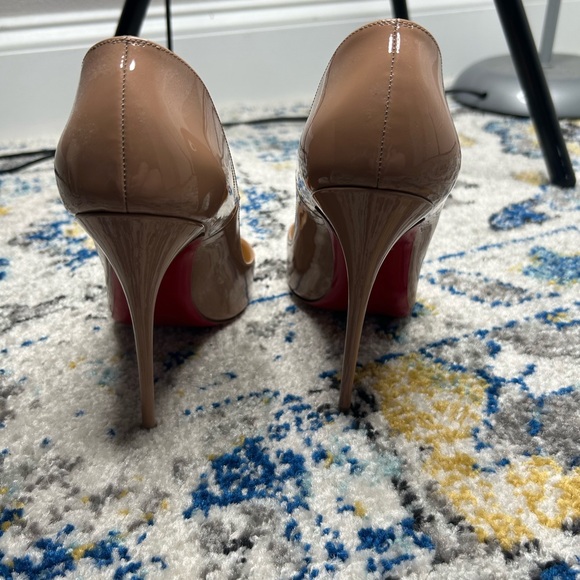 So Kate Christian Louis Vuitton nude pumps - Picture 3 of 7